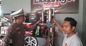 Polres Majalengka Razia Knalpot Brong Ke Toko Toko Aksesoris Kendaraan
