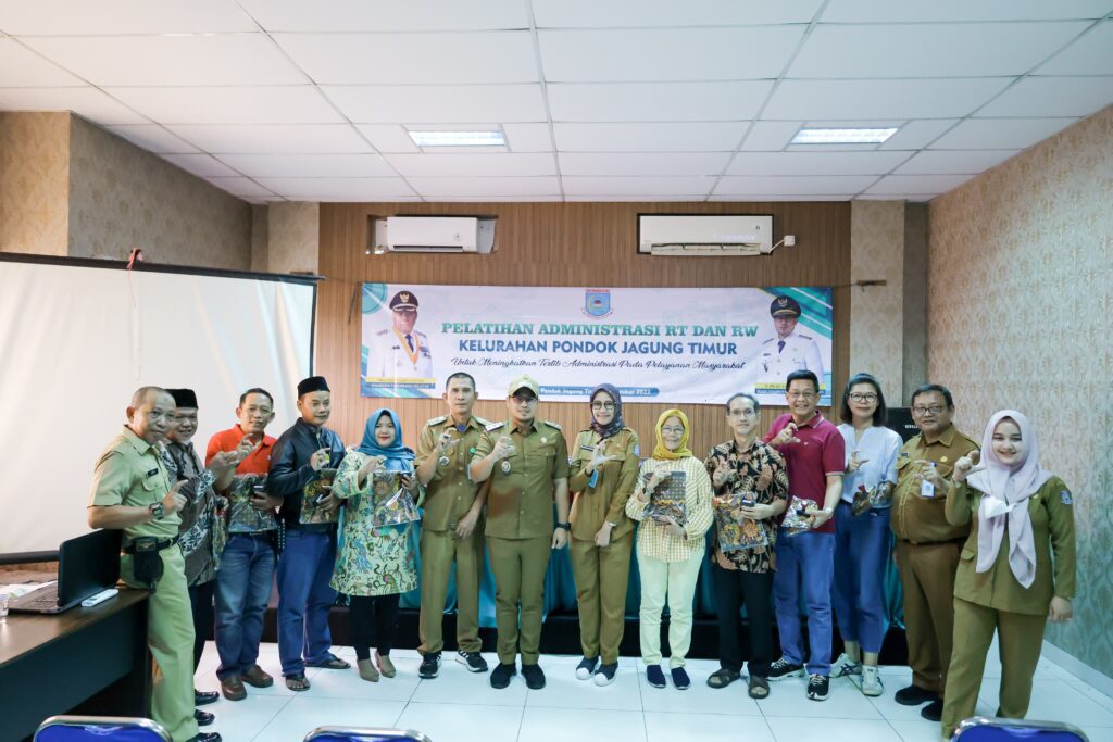 Tingkatkan Pelayanan, Pemkot Tangsel Lakukan Pembinaan RT dan RW