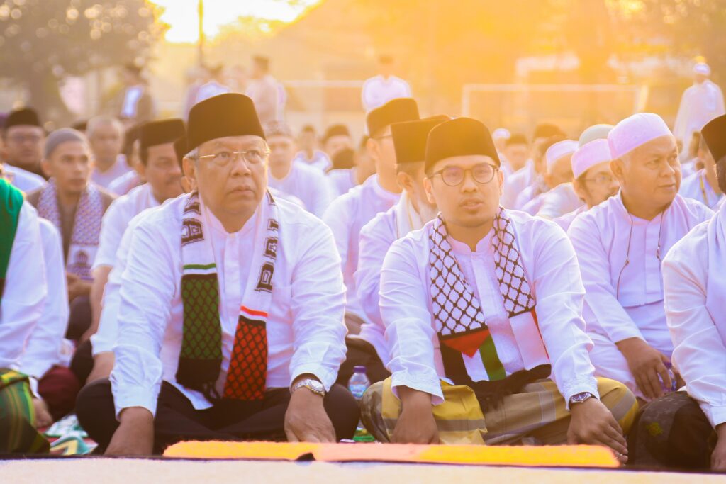 Wali Kota Tangerang Selatan Bersama Ribuan Masyarakat Lakukan Shalat Istisqa’