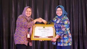 Pemkab Tangerang Dapatkan Piagam Penghargaan Atas Dukungan dan Pelatihan 11 Desa Sadar Hukum