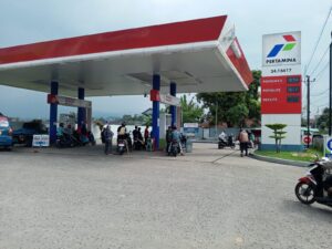 Diduga Oknum Operator SPBU 34.16617 Terima Upeti