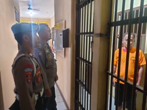 Provoos dan Piket Jaga Wilayah Hukum Polsek Ciampea Kontrol Tahanan dan Beri Edukasi serta Nasehat Kepada Tahanan