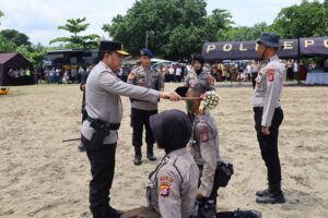 Kapolda Banten Pimpin Upacara Penutupan Latganda dan Pembaretan Bintara Remaja
