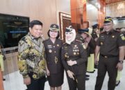 Kajati Jatim, Mia Amiati Sertijab Beberapa Kajari