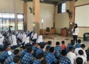 Polisi Edukasi Bijak Bermedia Sosial di MPLS