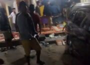 Viral !!! Sejumlah Warga Membawa Sajam Merusak Rumah