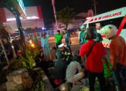 Sinergi Ojol, Warga, dan Polisi di Gresik Selamatkan Korban Kecelakaan