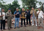 Sekretaris Camat Cikarang Timur Tinjau Warga Yang Terdampak Angin Puting Beliung