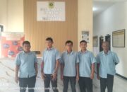 Jajaran Pemdes Kerta Jaya Melayani Masyarakat Sepenuh Hati