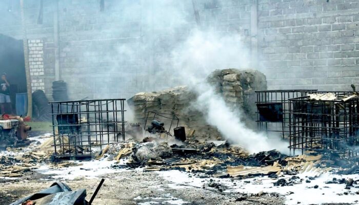 Kebakaran Kantor PT Jaya Etika Beton Pelaksana Proyek Waduk Pacal II Bojonegoro, Aparat Curigai Solar Subsidi