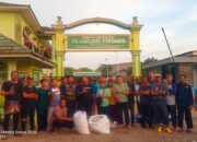 Peduli Korban Banjir Ponpes Al-Jailani Firdaus Bagikan 1000 Nasi Bungkus untuk Warga Kedungwaringin