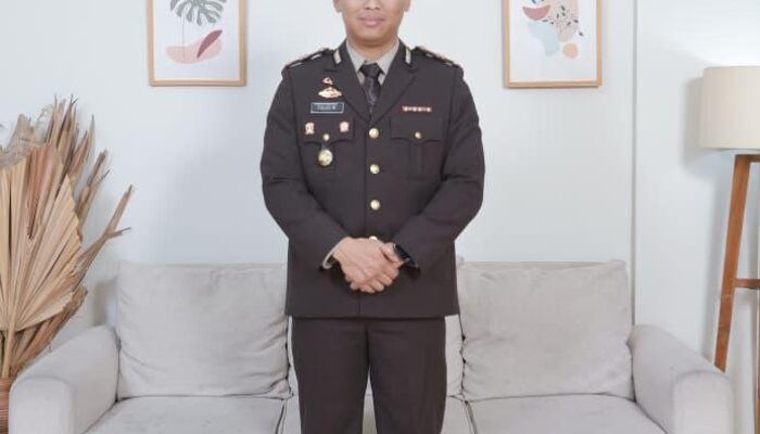 Kapolsek Gunung Anyar Beserta Jajaran Menyampaikan Ucapan Selamat Hari Pers Nasional