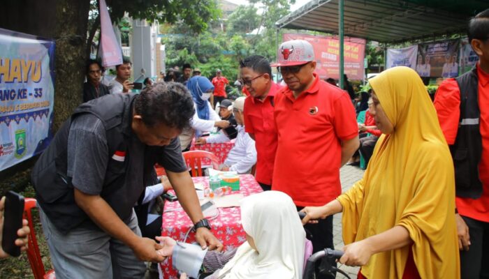 Cek Kesehatan dan Berobat Gratis PDI Perjuangan Kota Tangerang Diserbu Warga