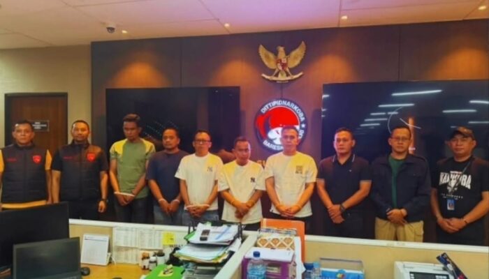 Bareskrim Polri OTT Kasatresnarkoba Polres Tangsel Beserta Enam Anggota Kasatresnarkoba Polres Tangsel