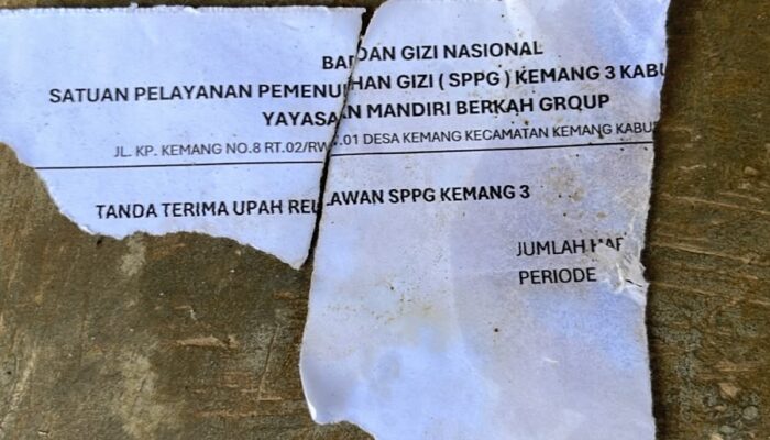 Diduga Sampah Bekas Dapur SPPG Kemang 3 Dibuang Sembarangan di Permukiman Warga, Ketua RW dan RT Tinjau Lokasi
